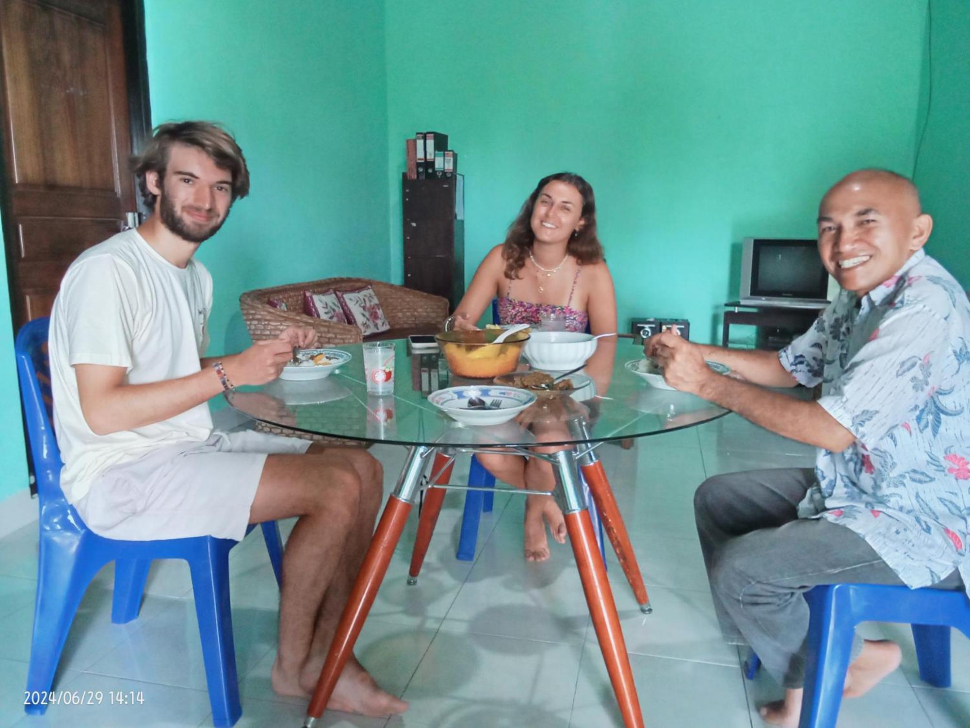 Petra Homestay Bangka Leda 鲁滕 外观 照片