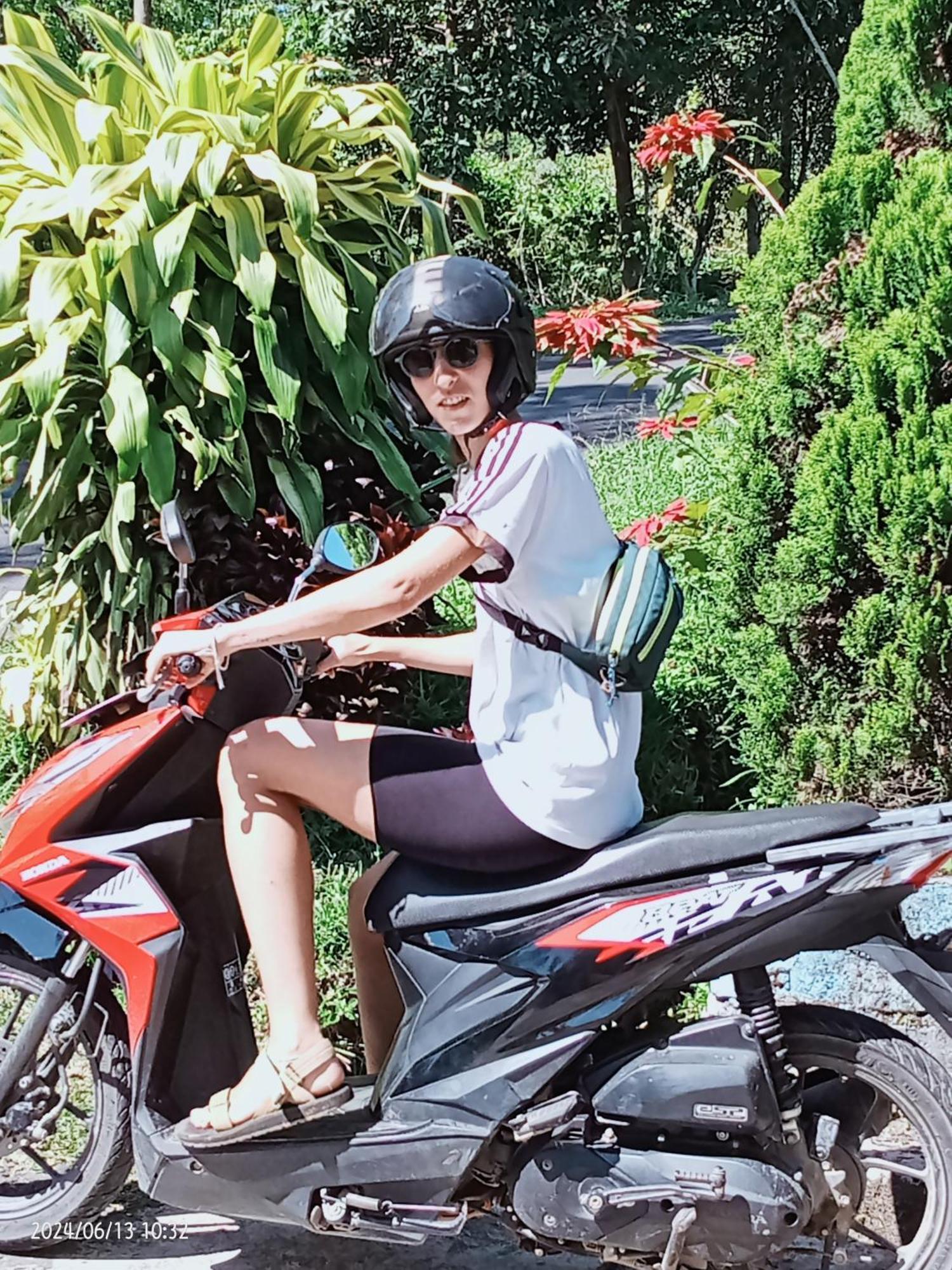 Petra Homestay Bangka Leda 鲁滕 外观 照片