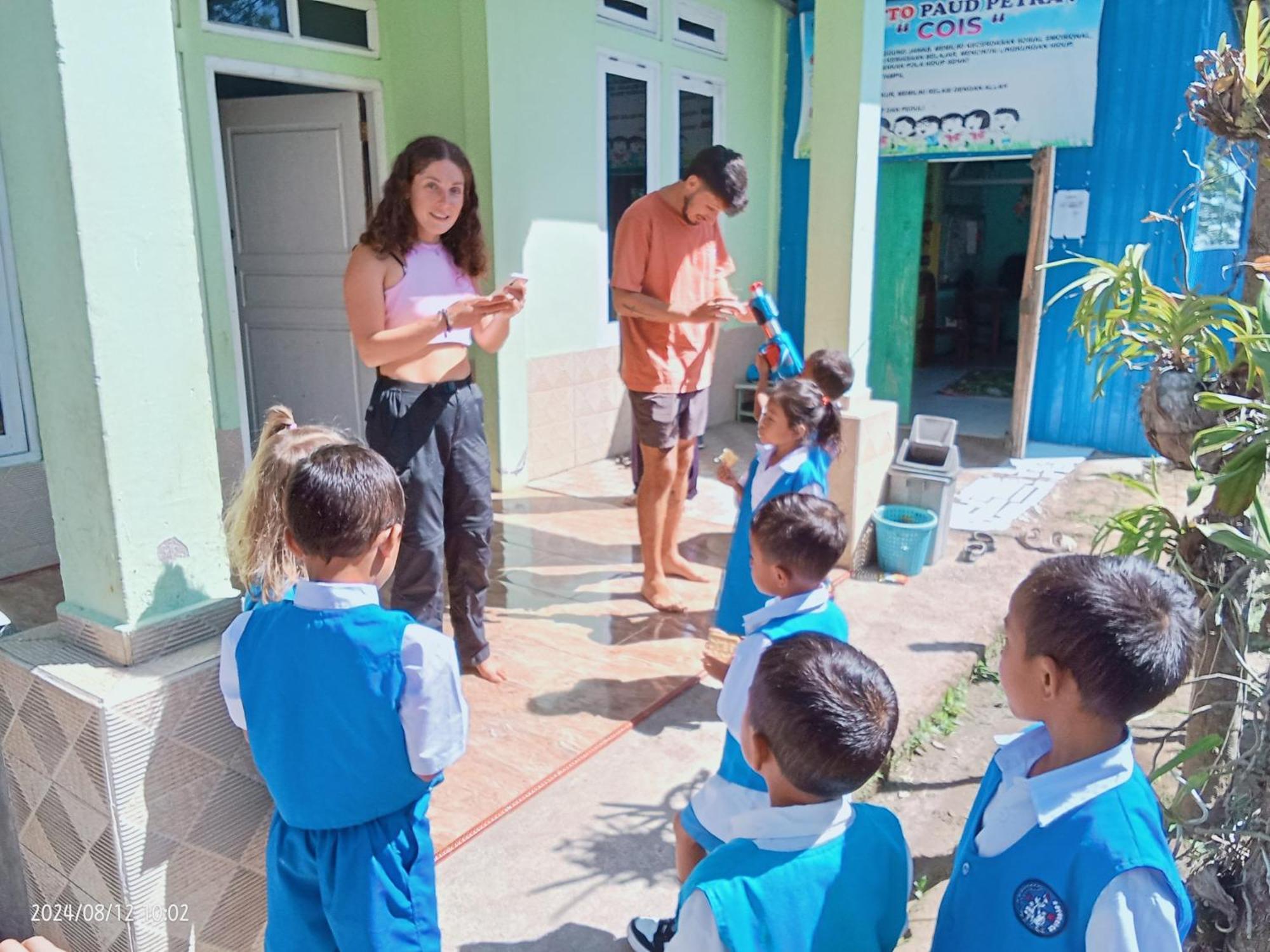 Petra Homestay Bangka Leda 鲁滕 外观 照片